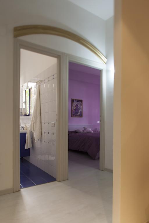 Sunrise In Rome Holiday Suite